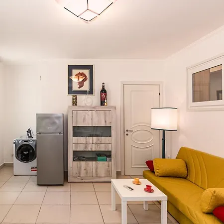 House Promenade Litore Domus