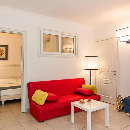 Apartment House Promenade Litore Domus